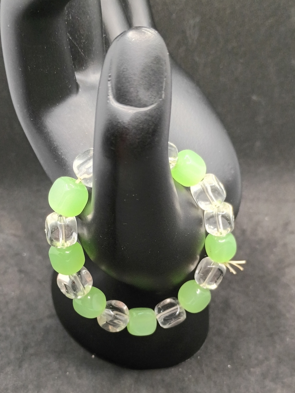 Green and Clear Bead Stretch Bracelet